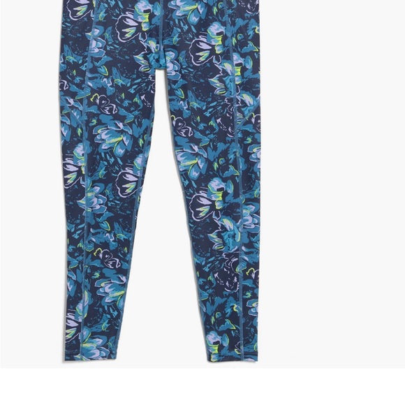 Layer 8 Floral Leggings - Picture 2 of 3